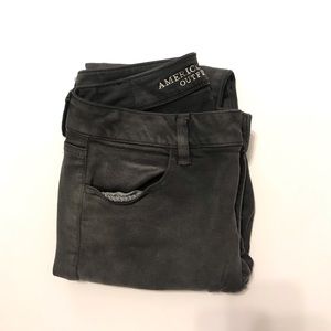 AE Gray Jeggings size 6 R